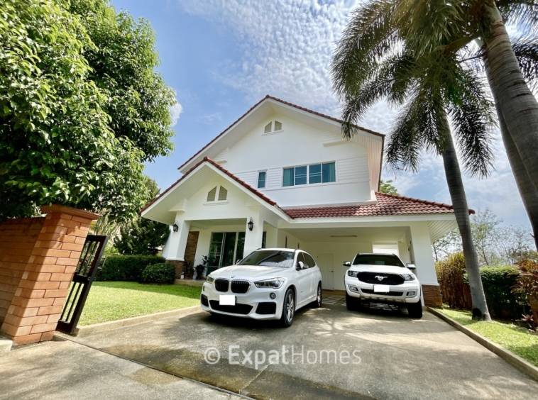 Luxury contemporary 3 bed house in Nong Kwai area