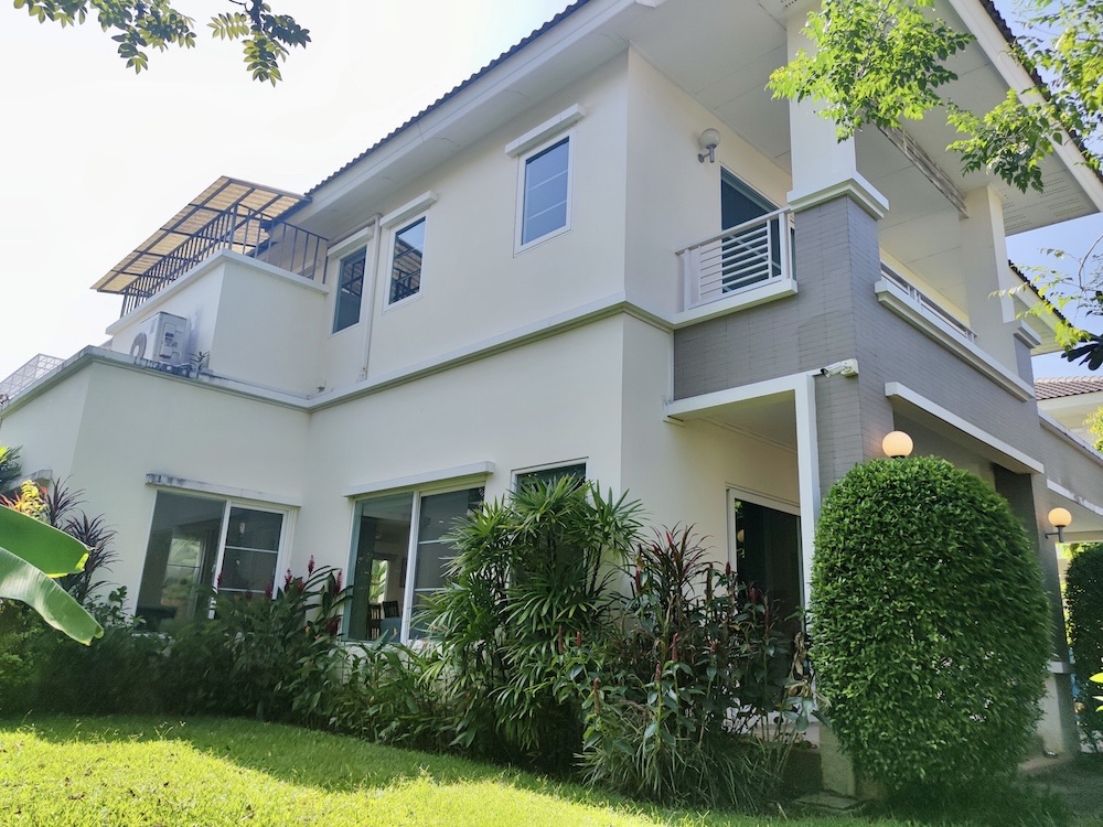 404C6D07-A9EE-431C-BA51-504C2EE7BA8A_1_201_a