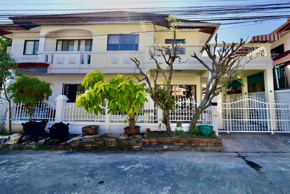 831D70A9-EE16-446E-946F-E10AF7468915_1_201_a