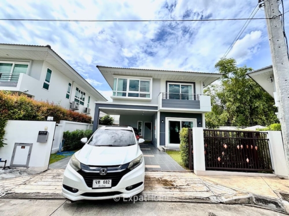 12148 – Modern Pet-Friendly 3BR House For Rent | Hang Dong Near Panyaden & BCIS